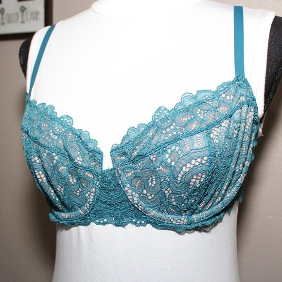 Soma Womens Tell Tale Sheer Bra and Teal Lace Bra Sizes 36B NWT - Picture 2 of 9